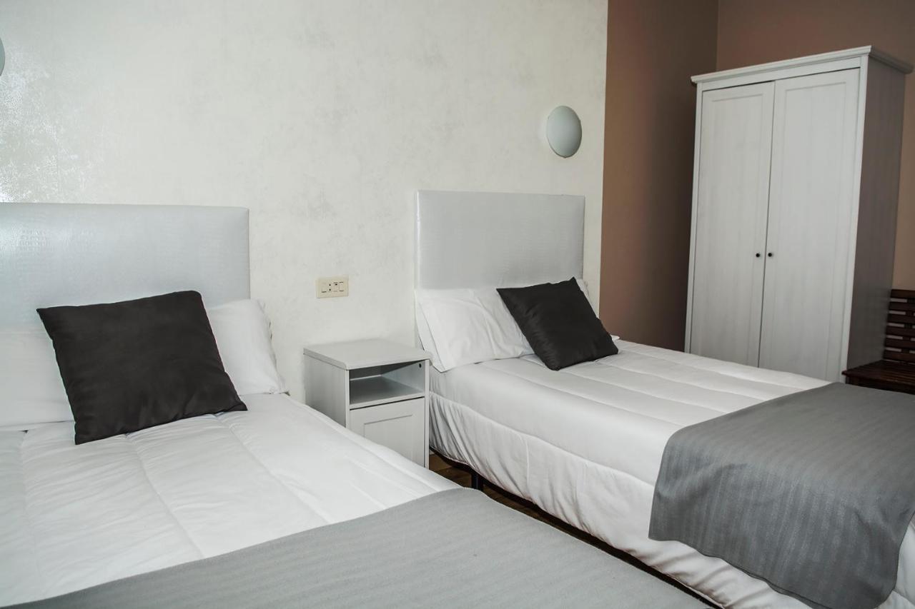 Hotel Voar Ribadeo Exterior foto